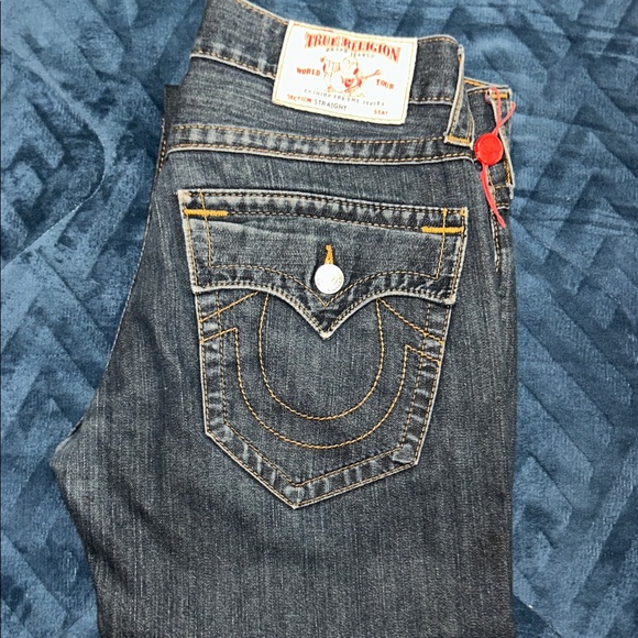 True Religion Dark Blue Jeans with Contrast Stitching - Picture 1 of 9